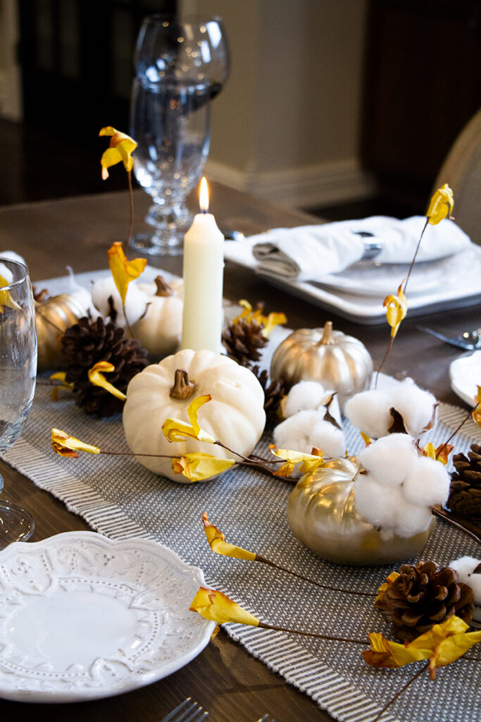 Thanksgiving Table Decor (Holiday Table Setting) | The HoneyBee